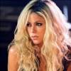 Shakira, num estilo irreverente