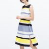 Vestido às riscas horizontais - Zara: 39,95€