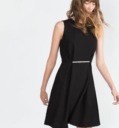 Vestido chapa na cintura - Zara: 29,95€